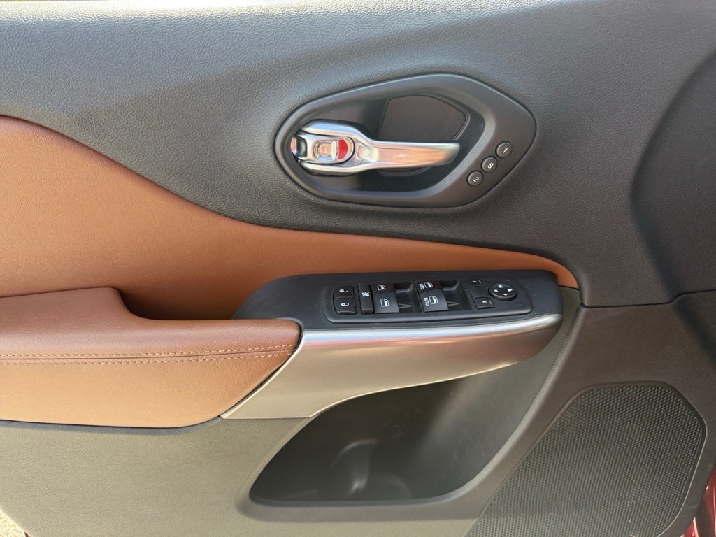 2019 Jeep Cherokee Overland 4x4