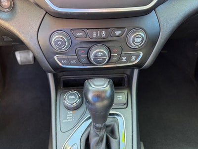 2023 Jeep Cherokee Altitude Lux 4x4