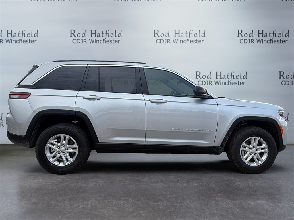 2025 Jeep Grand Cherokee GRAND CHEROKEE LAREDO 4X4