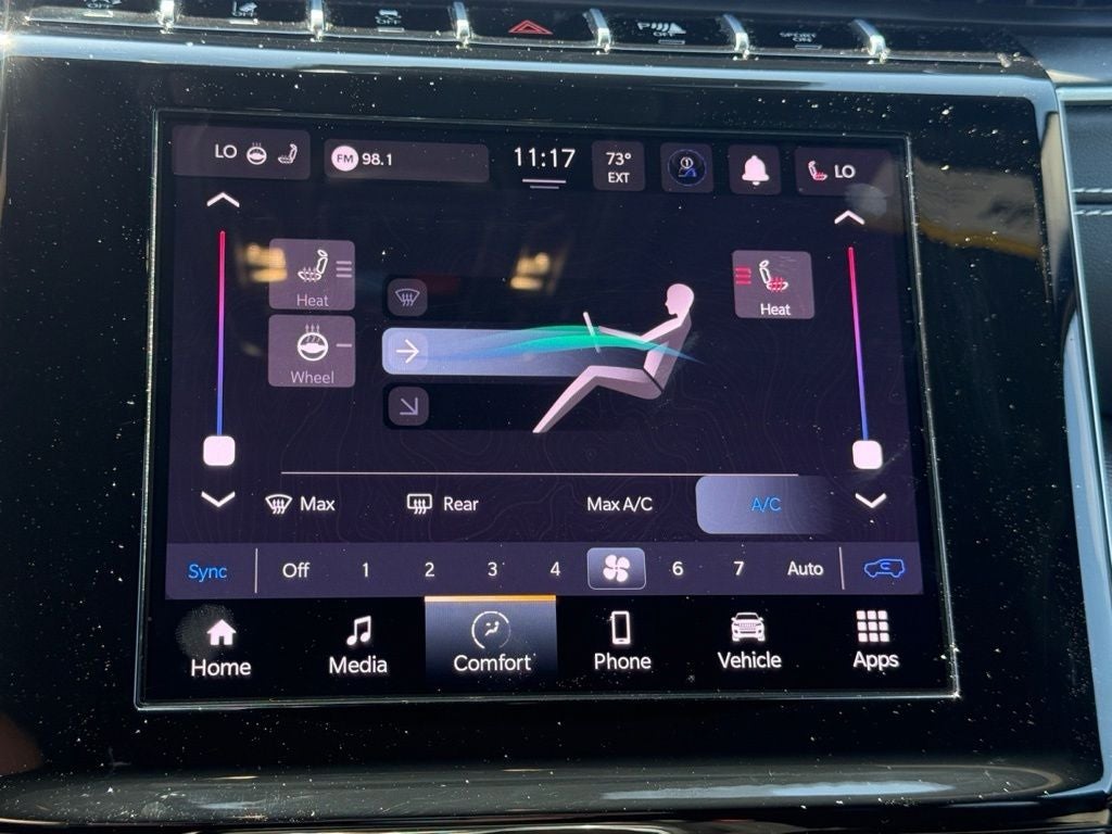 2025 Jeep Grand Cherokee Laredo X 4x4