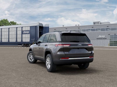 2026 Jeep Grand Cherokee GRAND CHEROKEE LAREDO X 4X4