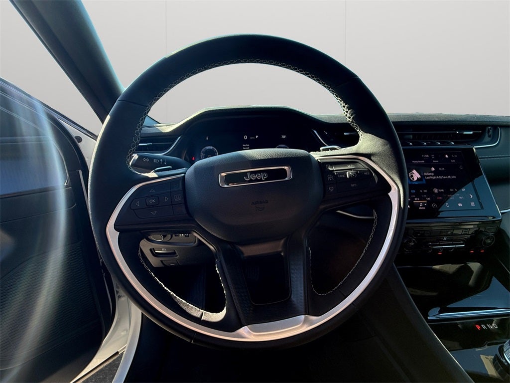 2025 Jeep Grand Cherokee GRAND CHEROKEE LAREDO X 4X4