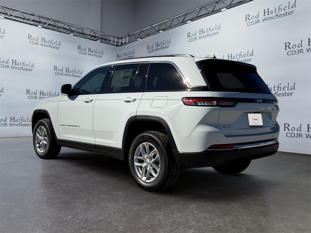 2025 Jeep Grand Cherokee GRAND CHEROKEE LAREDO X 4X4