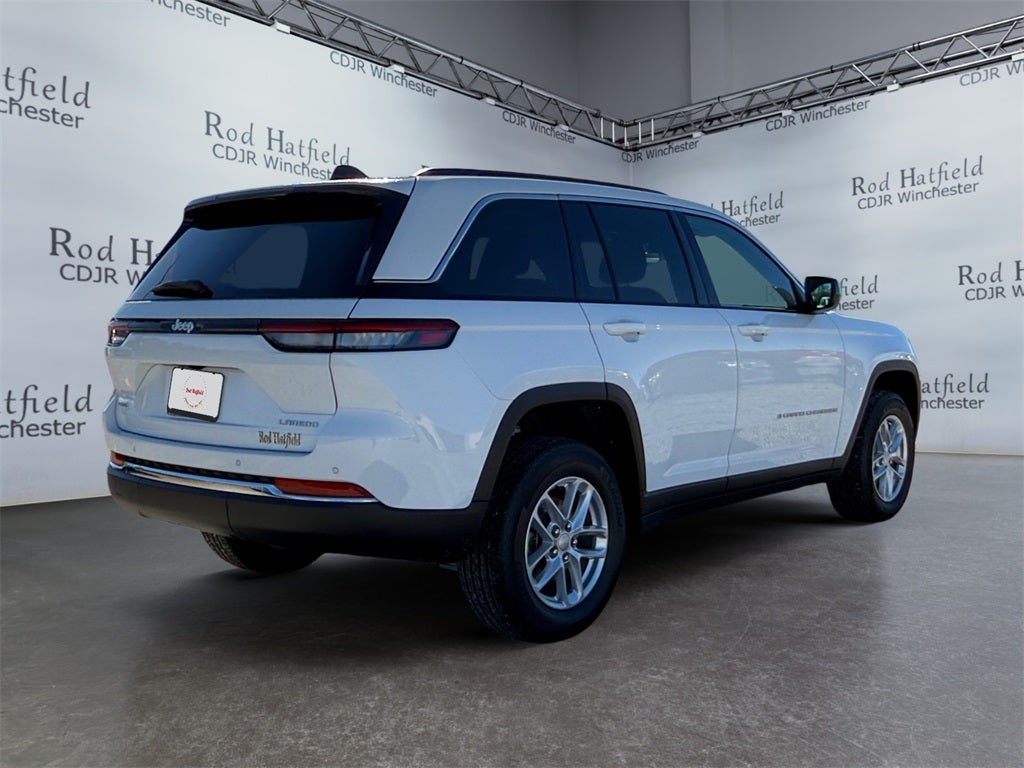 2025 Jeep Grand Cherokee GRAND CHEROKEE LAREDO X 4X4