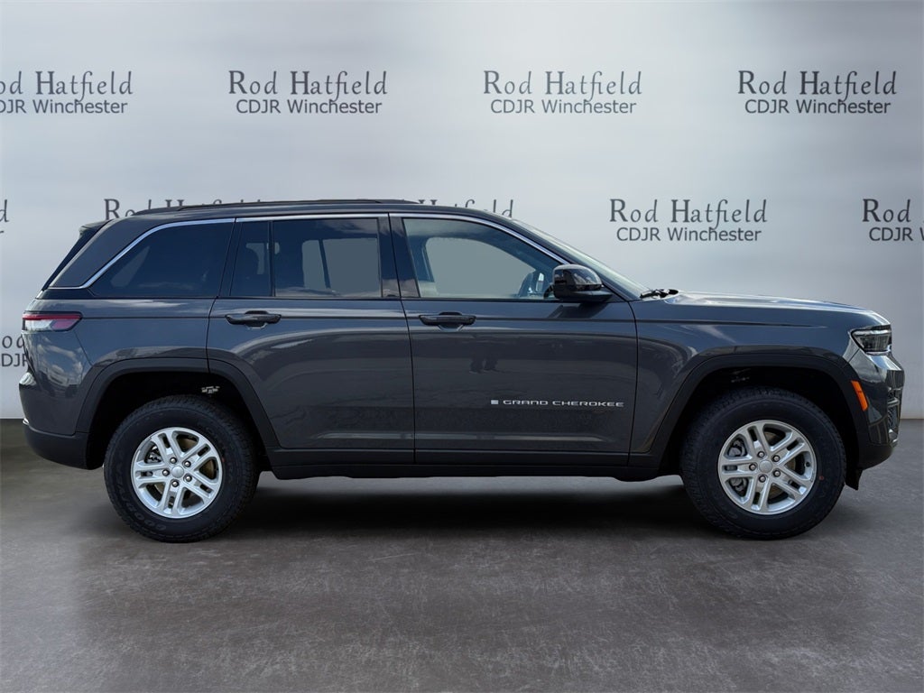 2025 Jeep Grand Cherokee GRAND CHEROKEE LAREDO 4X4