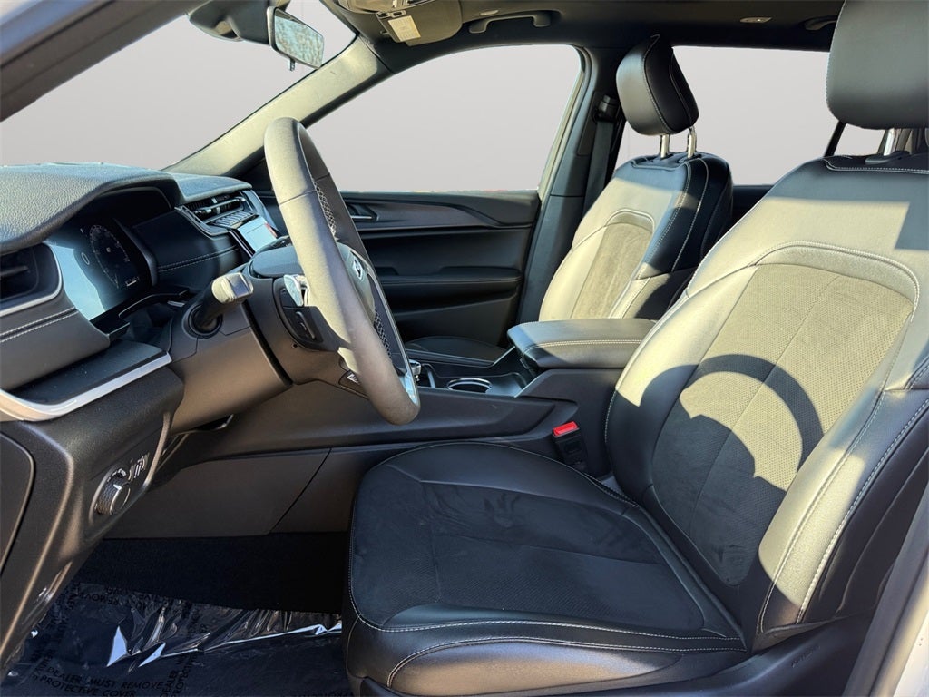 2025 Jeep Grand Cherokee L Altitude X 4x4