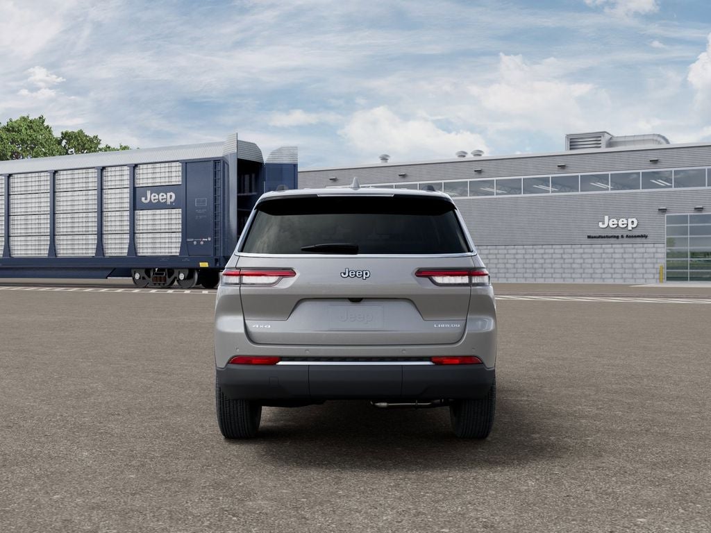 2026 Jeep Grand Cherokee GRAND CHEROKEE L LAREDO X 4X4