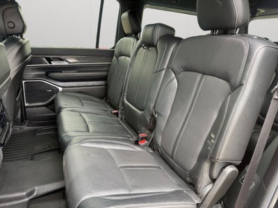 2022 Jeep Wagoneer Series III 4x4
