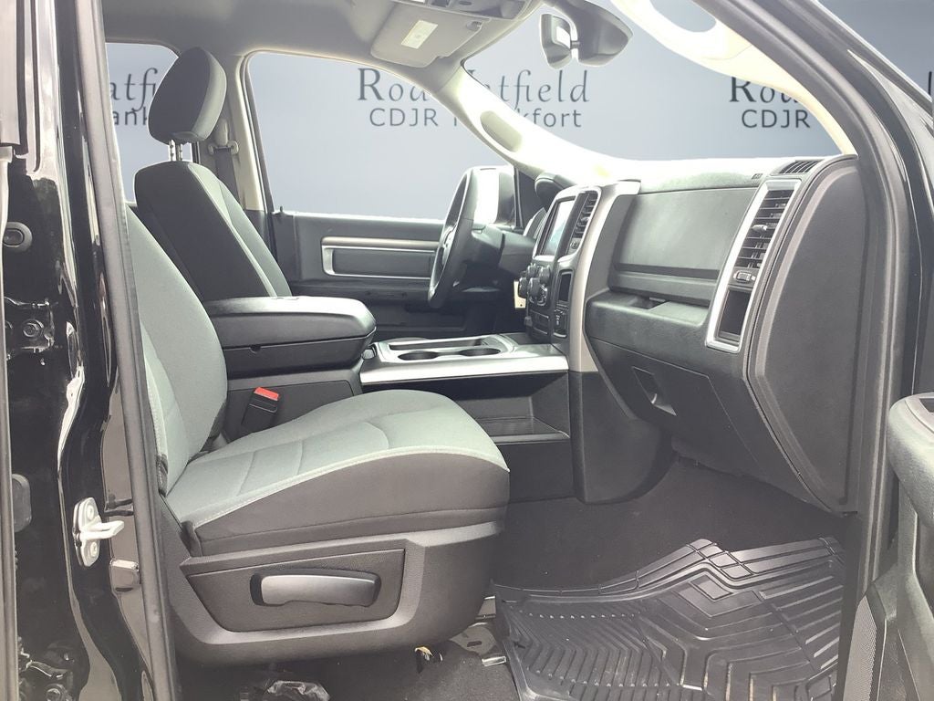 2023 RAM 1500 Classic SLT Crew Cab 4x4 5'7' Box