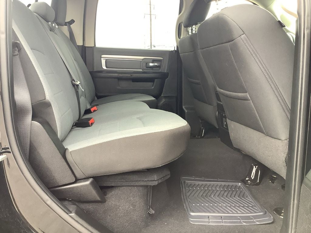 2023 RAM 1500 Classic SLT Crew Cab 4x4 5'7' Box