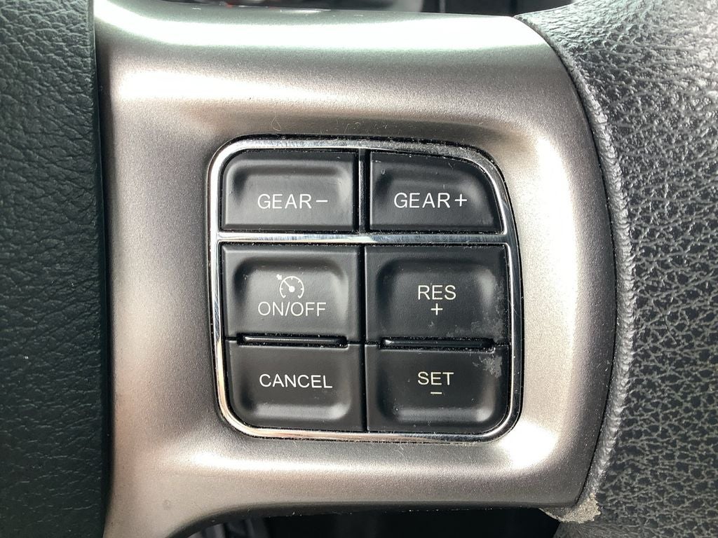 2023 RAM 1500 Classic SLT Crew Cab 4x4 5'7' Box