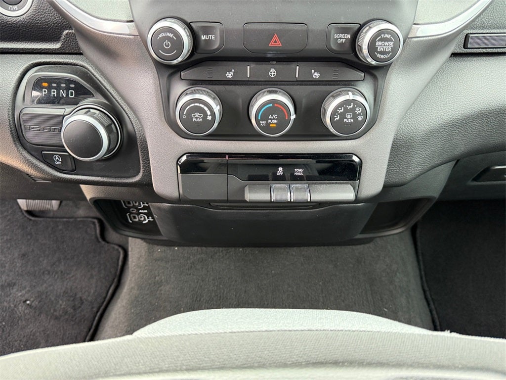 2023 RAM 1500 Big Horn Crew Cab 4x2 5'7' Box