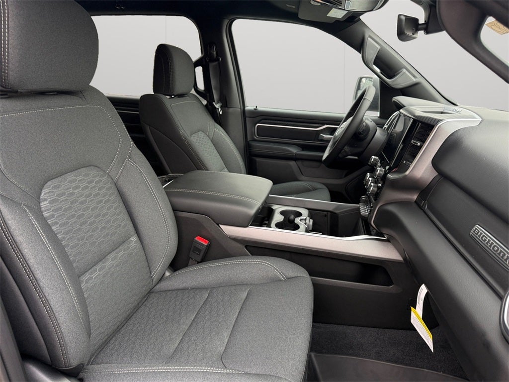 2025 RAM Ram 1500 RAM 1500 BIG HORN CREW CAB 4X4 5'7' BOX