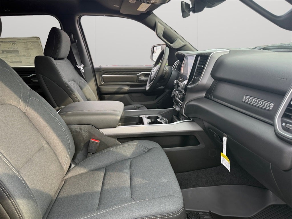 2025 RAM Ram 1500 RAM 1500 BIG HORN CREW CAB 4X4 5'7' BOX