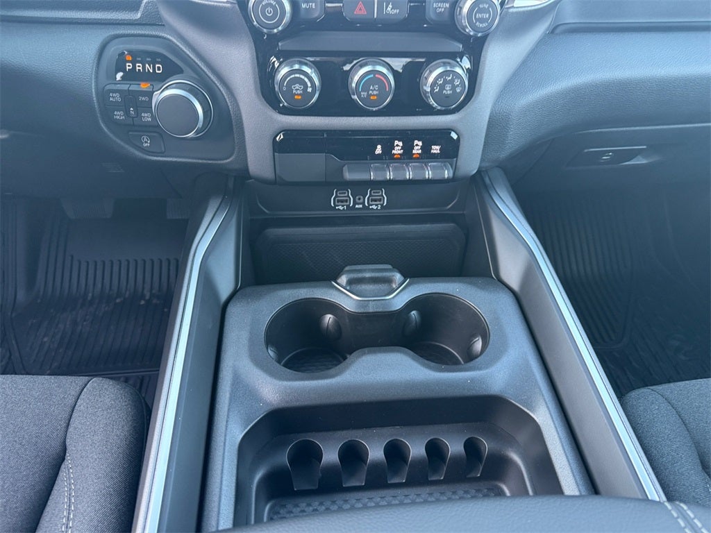 2025 RAM Ram 1500 RAM 1500 LONE STAR CREW CAB 4X4 5'7' BOX