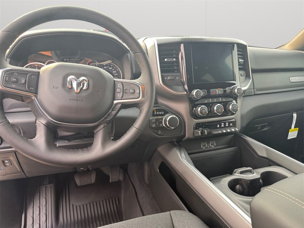 2025 RAM Ram 1500 RAM 1500 BIG HORN CREW CAB 4X4 5'7' BOX