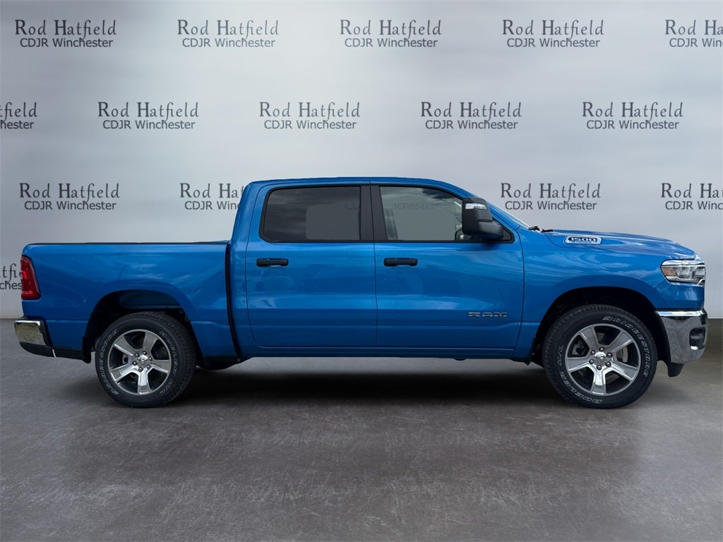 2025 RAM Ram 1500 RAM 1500 TRADESMAN CREW CAB 4X4 5'7' BOX