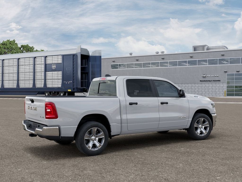 2026 RAM 1500 RAM 1500 TRADESMAN CREW CAB 4X4 5'7' BOX