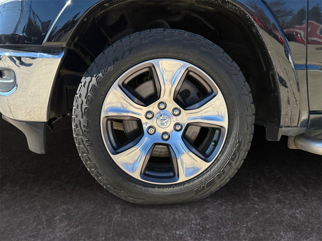 2019 RAM 1500 Laramie Crew Cab 4x4 5'7' Box