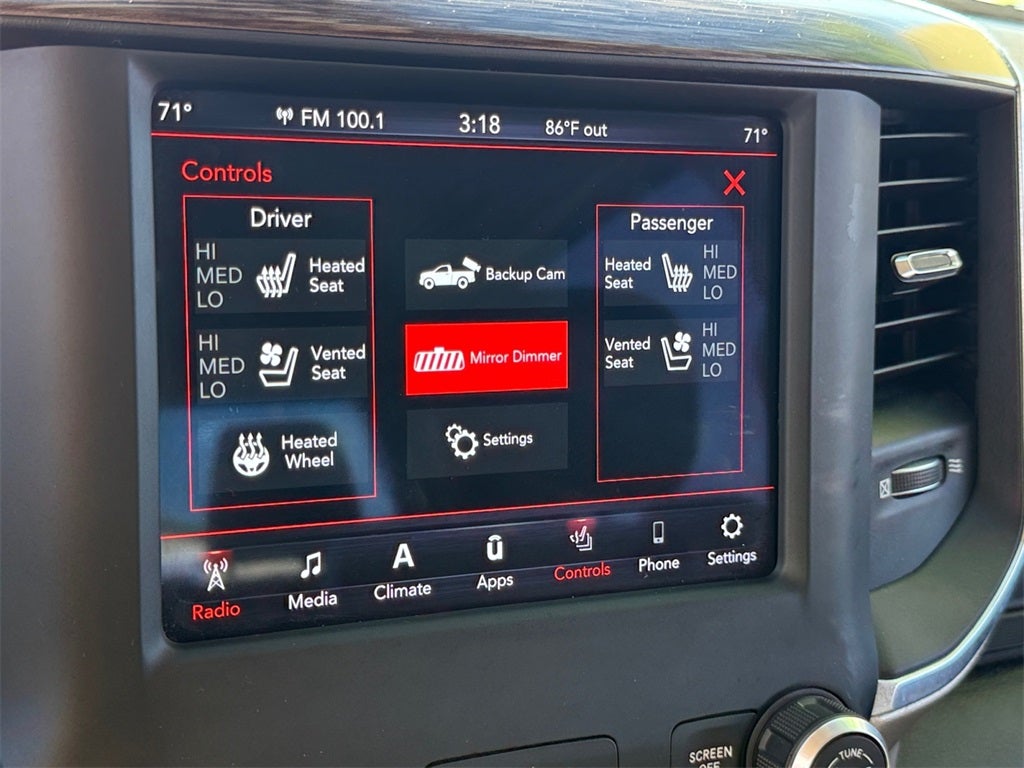 2019 RAM 1500 Laramie Crew Cab 4x4 5'7' Box