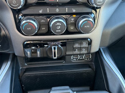 2021 RAM 1500 Big Horn Quad Cab 4x4 6'4' Box