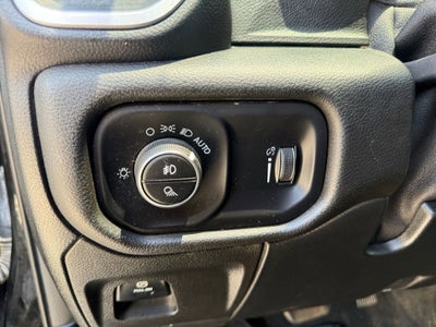 2020 RAM 1500 Big Horn Quad Cab 4x4 6'4' Box