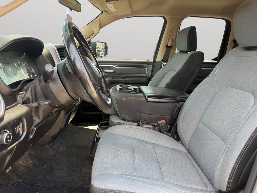 2020 RAM 1500 Big Horn Quad Cab 4x4 6'4' Box