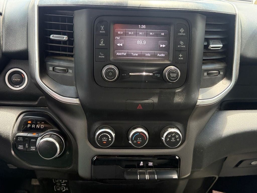 2020 RAM 1500 Big Horn Quad Cab 4x4 6'4' Box