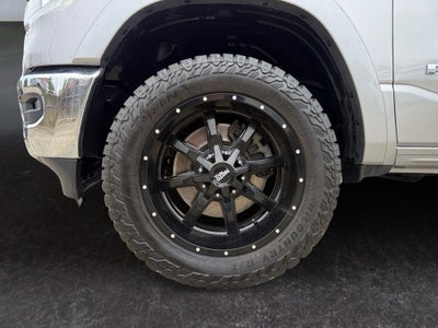 2020 RAM 1500 Laramie Quad Cab 4x4 6'4' Box