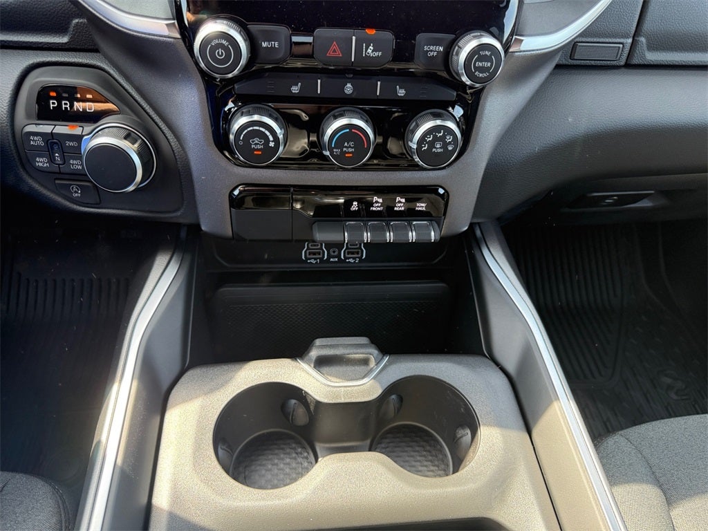 2026 RAM Ram 1500 RAM 1500 LONE STAR CREW CAB 4X4 5'7' BOX