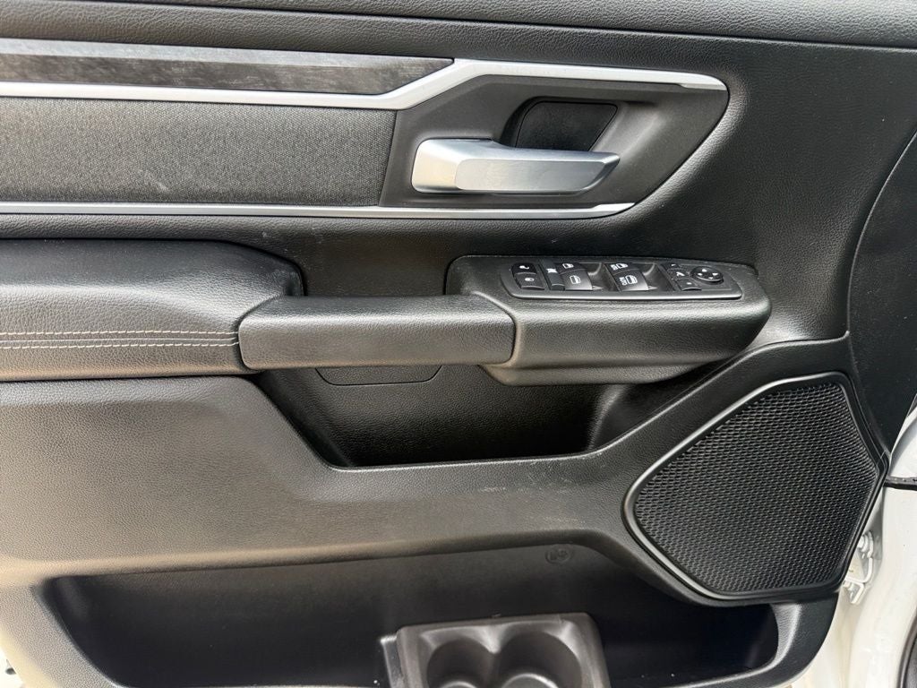 2020 RAM 1500 Big Horn Crew Cab 4x4 5'7' Box