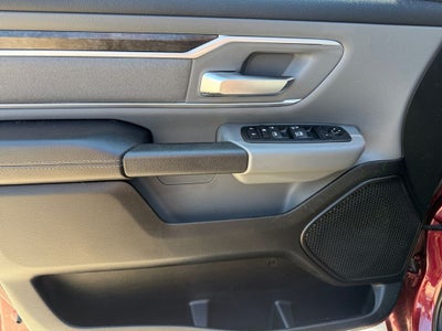 2020 RAM 1500 Big Horn Crew Cab 4x4 5'7' Box