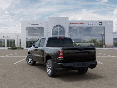 2026 RAM 1500 RAM 1500 EXPRESS CREW CAB 4X4 5'7' BOX