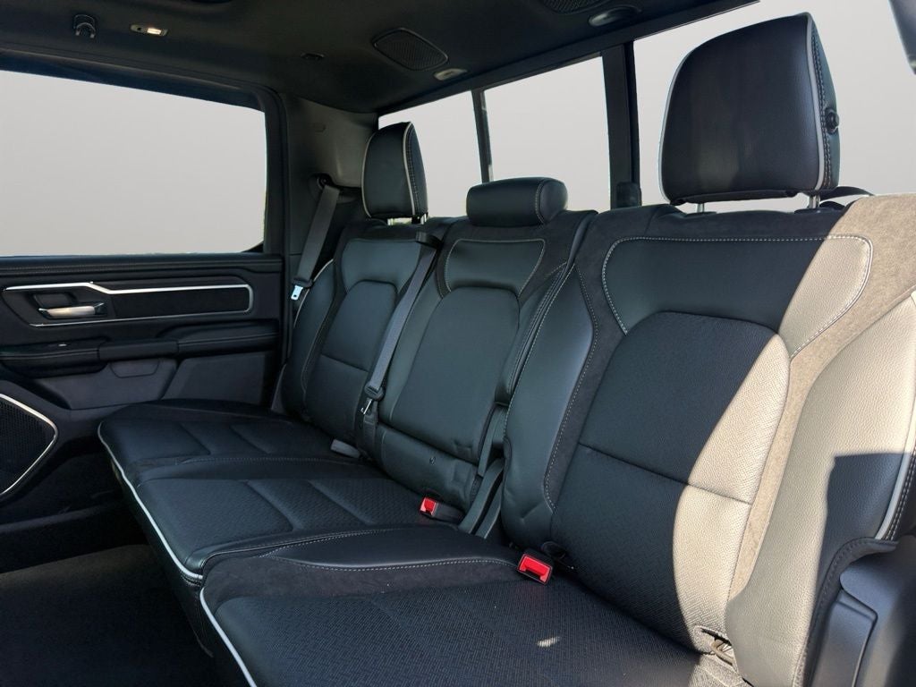 2026 RAM 1500 Laramie Crew Cab 4x4 5'7' Box
