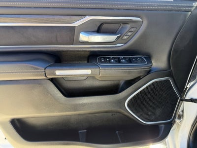 2023 RAM 1500 Laramie Crew Cab 4x4 5'7' Box