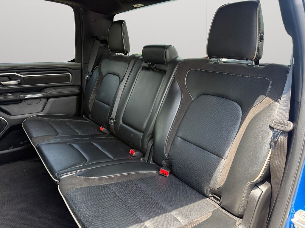 2024 RAM 1500 Laramie Crew Cab 4x4 5'7' Box