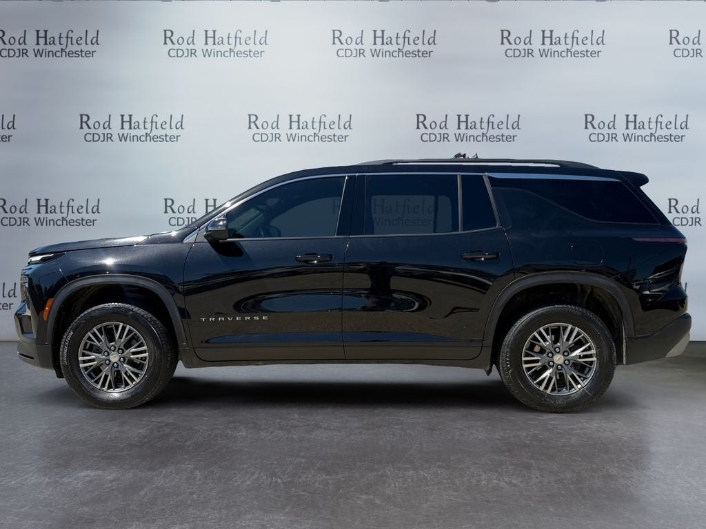 2025 Chevrolet Traverse LT