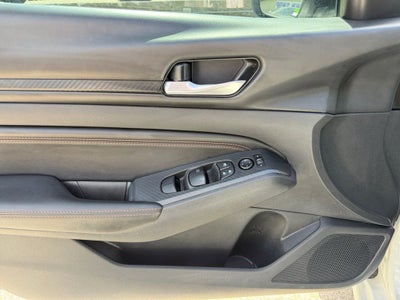 2021 Nissan Altima SR VC-Turbo FWD