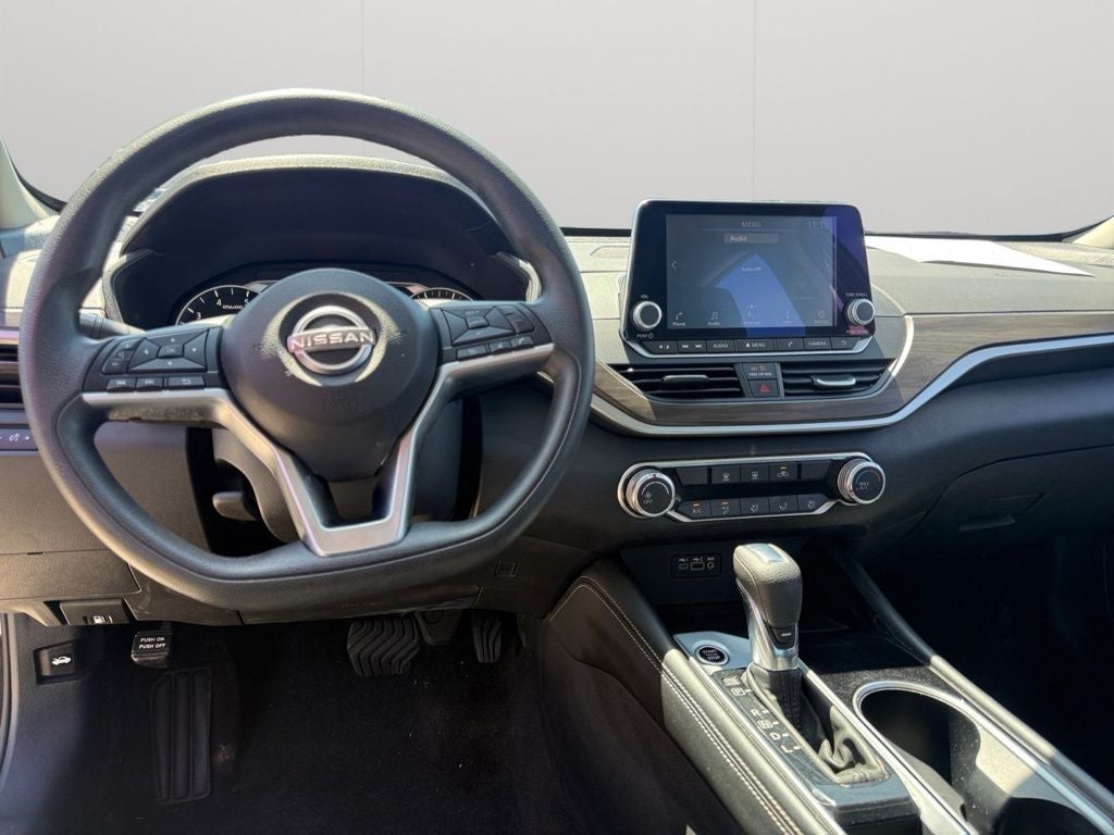 2023 Nissan Altima SV FWD