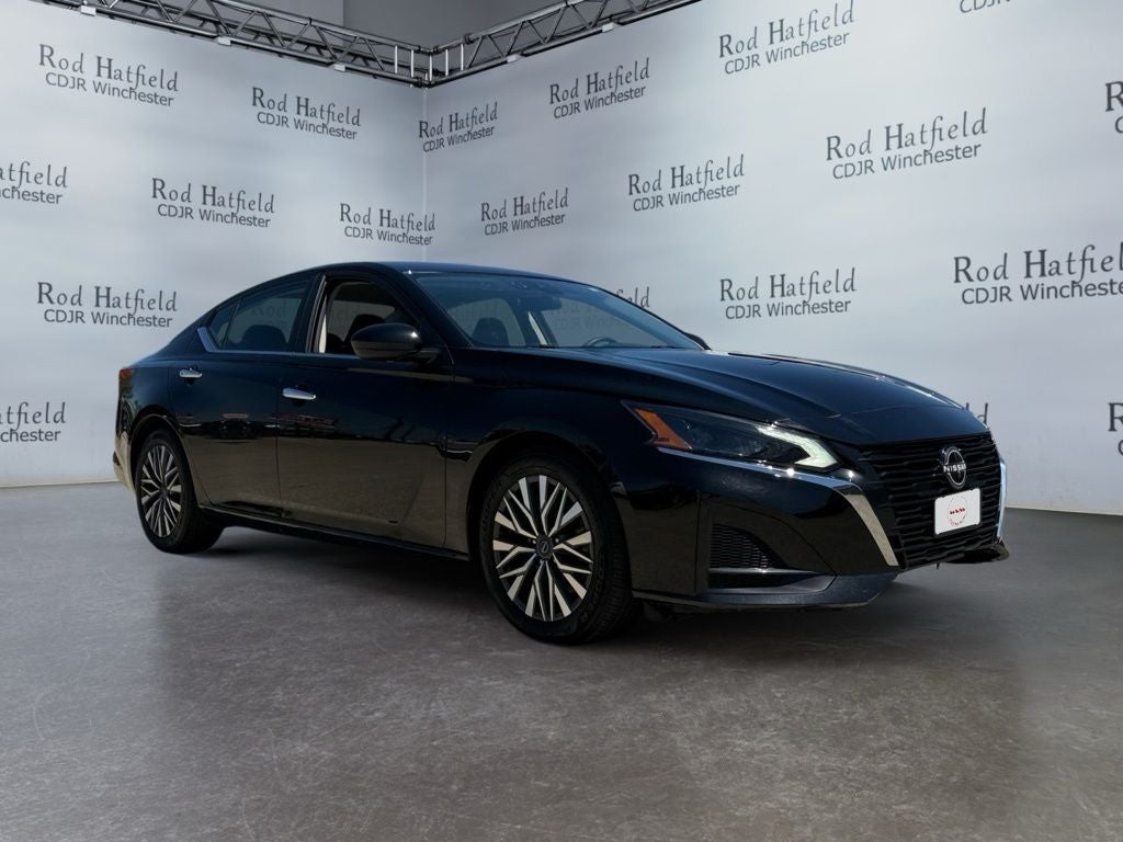 2023 Nissan Altima SV FWD