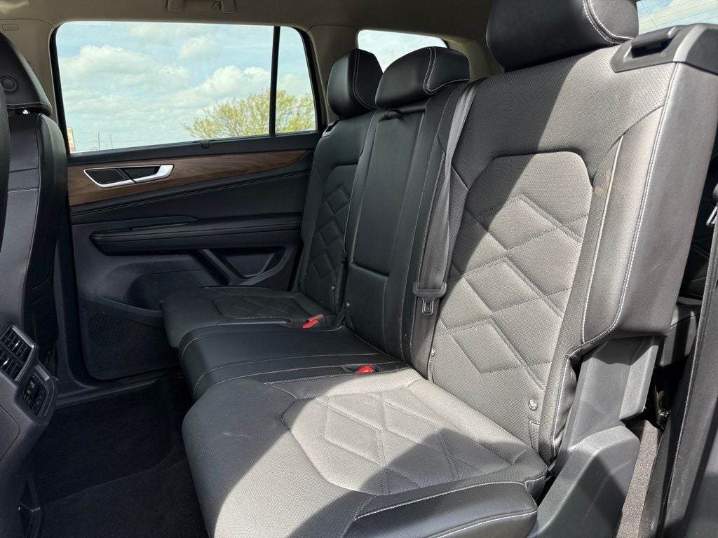 2024 Volkswagen Atlas 2.0T SE w/Technology