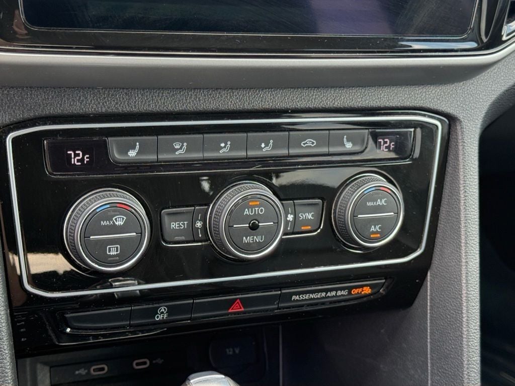 2022 Volkswagen Atlas 3.6L V6 SE w/Technology