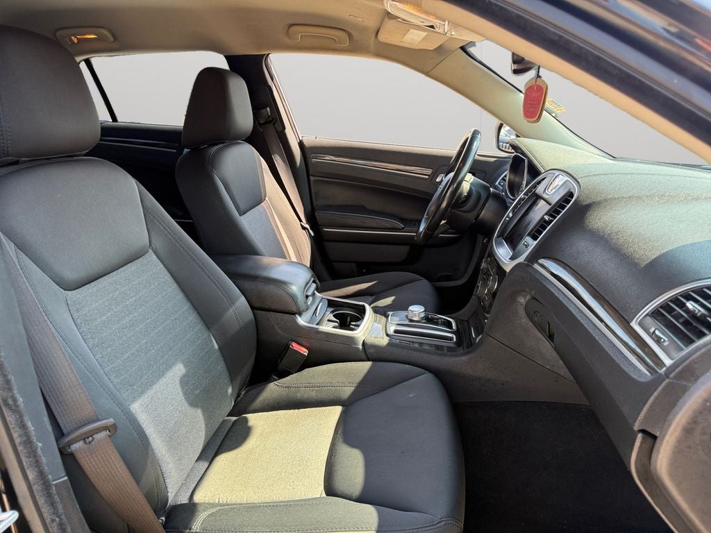 2020 Chrysler 300 Touring