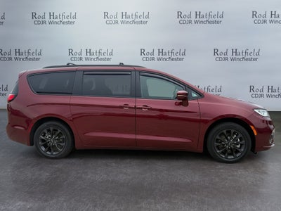 2021 Chrysler Pacifica Touring L
