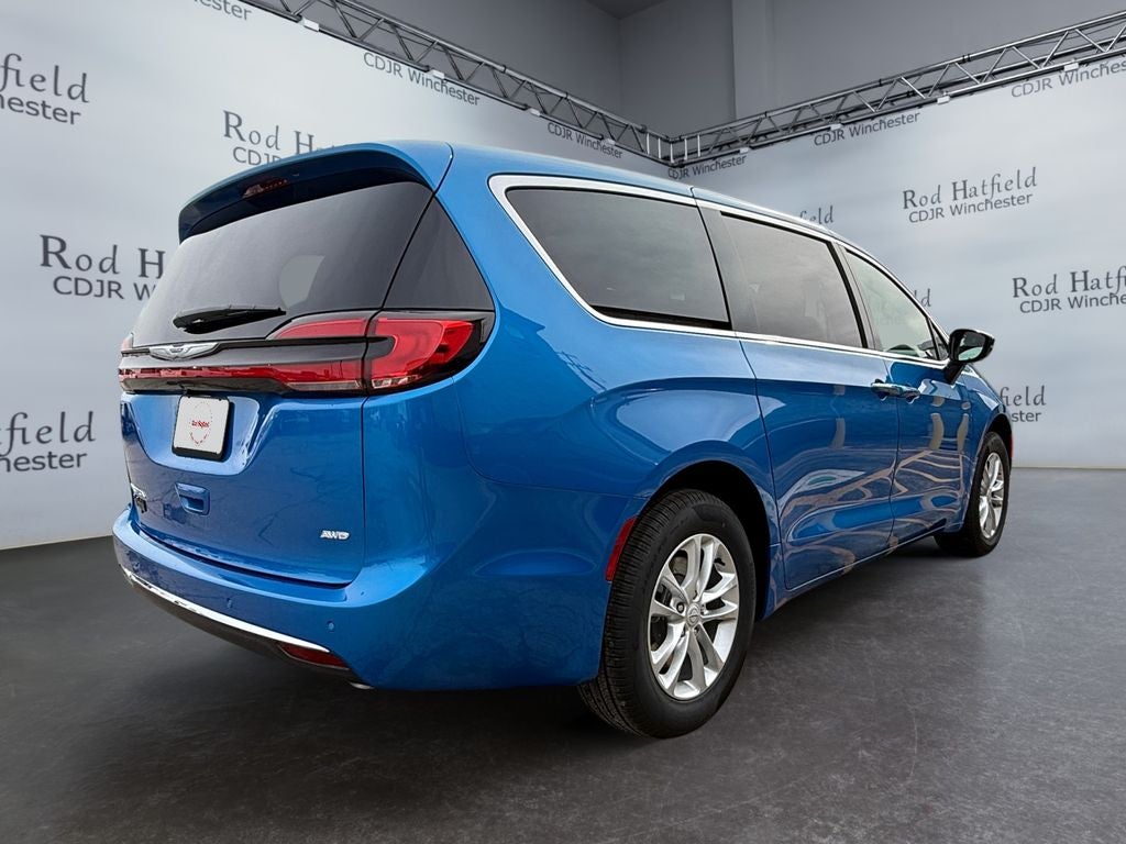 2026 Chrysler Pacifica PACIFICA SELECT AWD