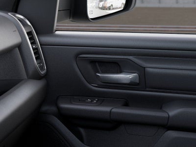 2027 RAM Ram 1500 RAM 1500 EXPRESS CREW CAB 4X4 5'7' BOX