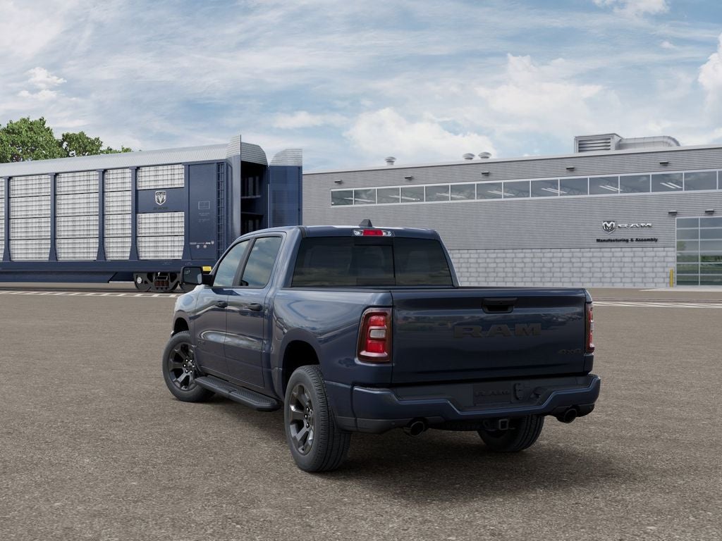 2027 RAM Ram 1500 RAM 1500 EXPRESS CREW CAB 4X4 5'7' BOX