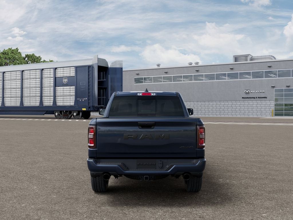 2027 RAM Ram 1500 RAM 1500 EXPRESS CREW CAB 4X4 5'7' BOX