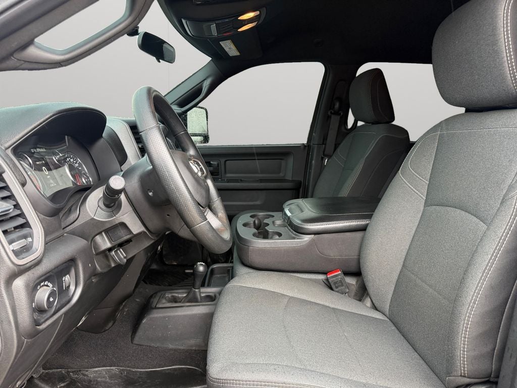 2024 RAM 2500 Tradesman Crew Cab 4x4 6'4' Box