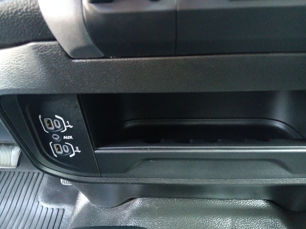 2022 RAM 2500 Tradesman Crew Cab 4x4 8' Box